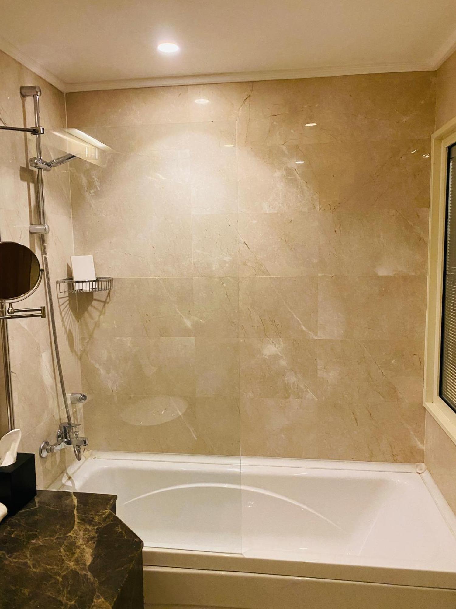 Karbala Rayhaan Hotel & Suites Екстериор снимка